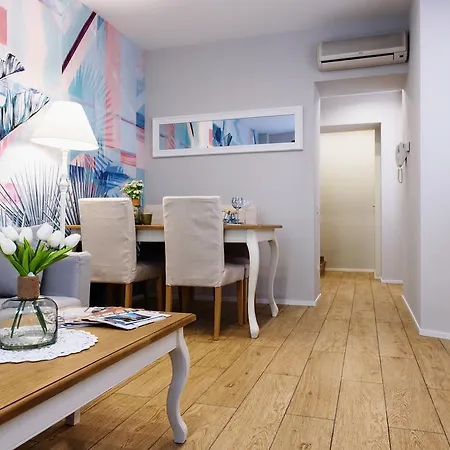 Lora Luxury House, Parking With A Reservation Como Buitenkant foto